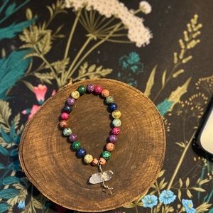 stone beaded bracelet with white quartz charm and star
